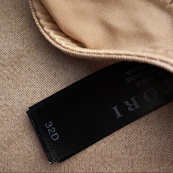 Natori Conform Convertible Bra - Picture 4 of 4